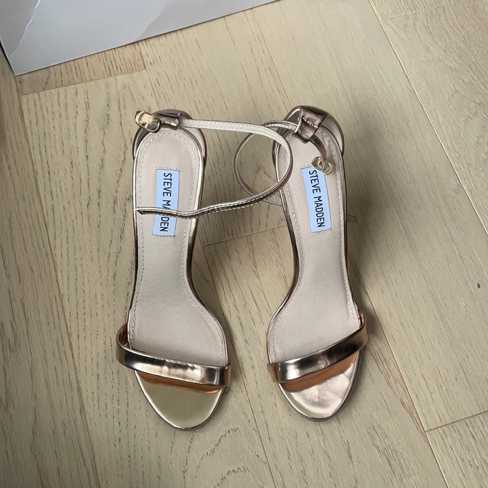 Strap oh rose gold heels